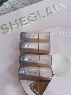SHEGLAM hideaway, full coverage concealer.